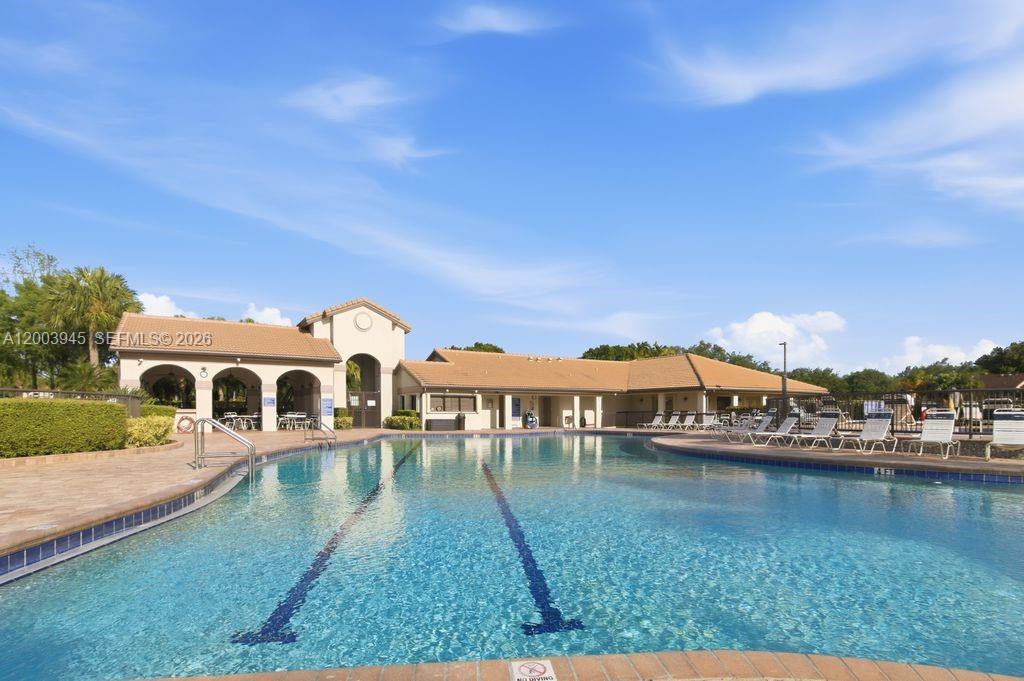 OPTIMA VILLAGE I-E CONDO - Residential