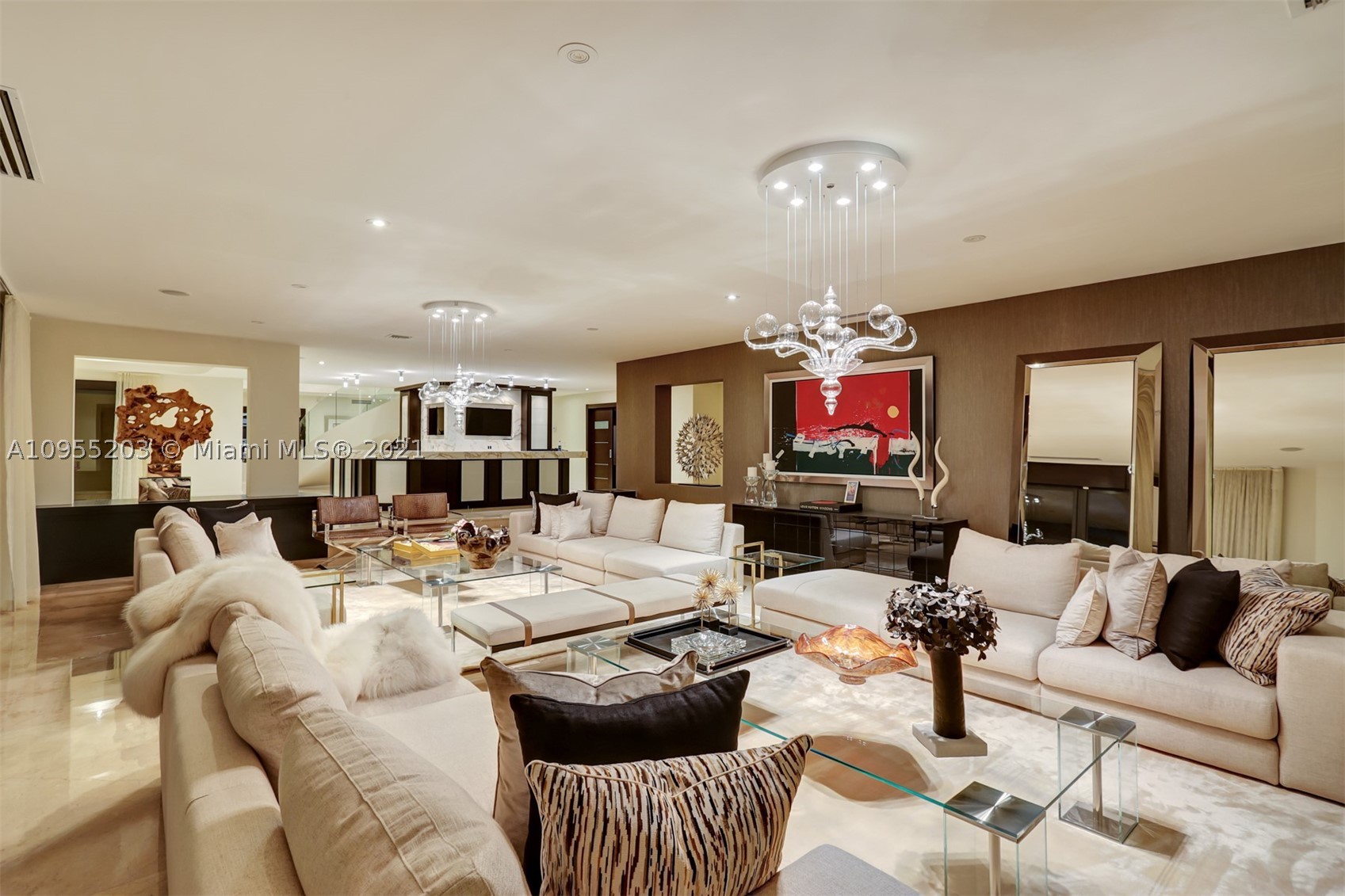 DORAL ESTATES - Residential