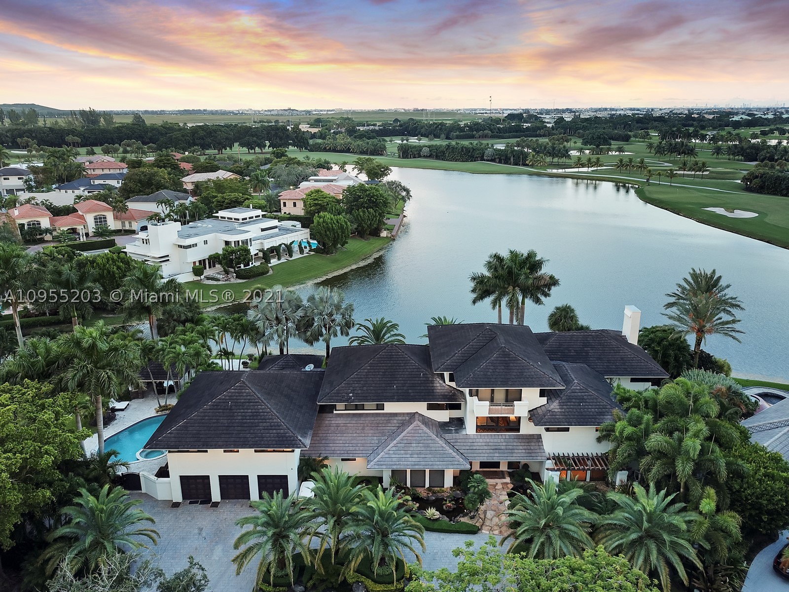 DORAL ESTATES - Residential