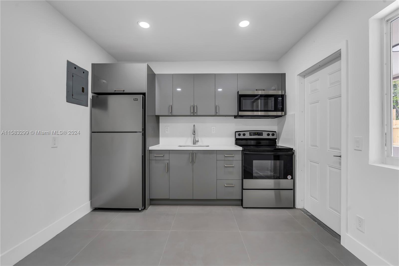CORR PL FLAGAMI 2ND ADDN - Residential Lease