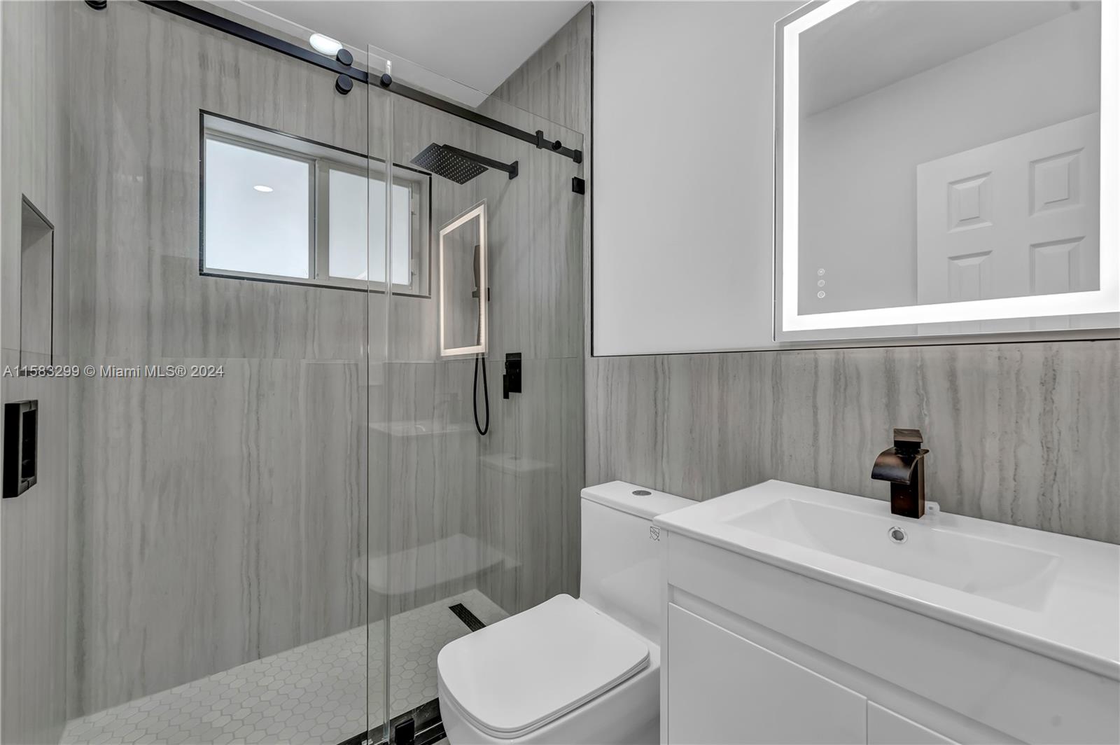 CORR PL FLAGAMI 2ND ADDN - Residential Lease