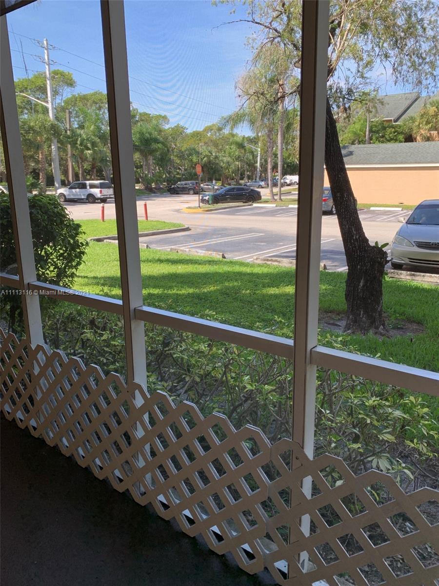 WINDWARD LAKES CONDO - Residential