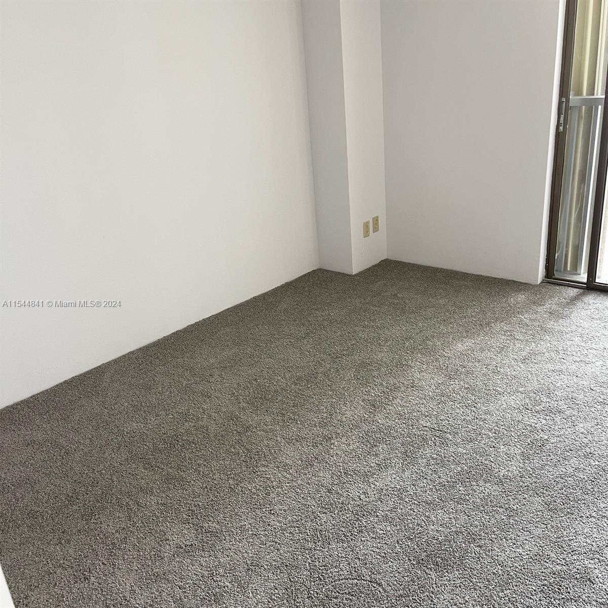 TURNBERRY ISLE CONDO - Residential Lease