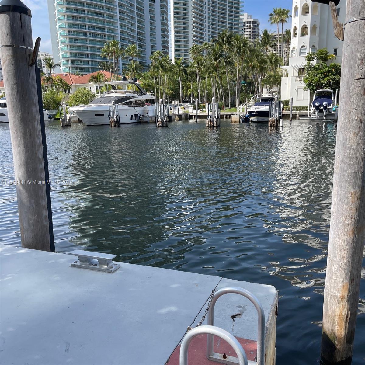 TURNBERRY ISLE CONDO - Residential Lease