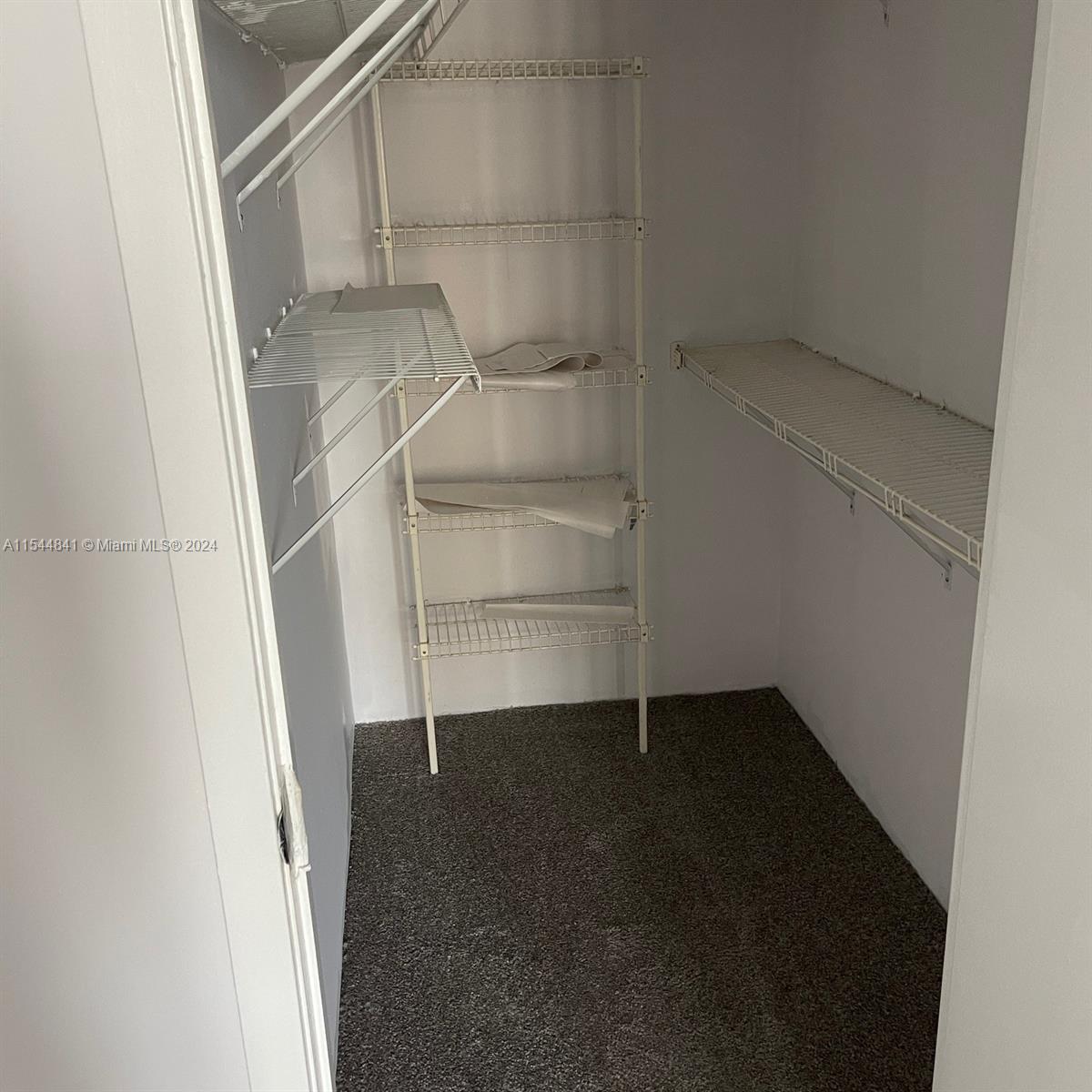 TURNBERRY ISLE CONDO - Residential Lease