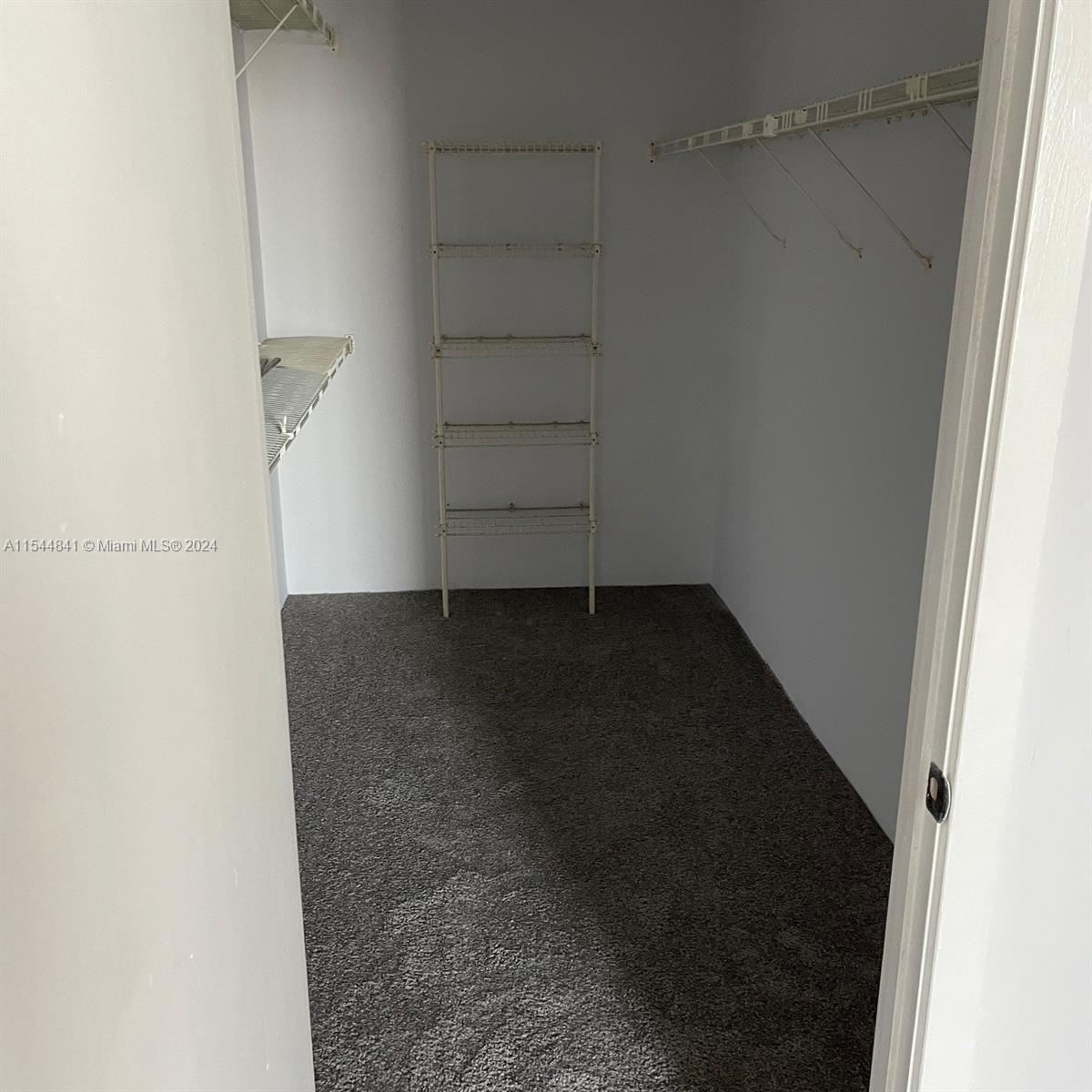 TURNBERRY ISLE CONDO - Residential Lease