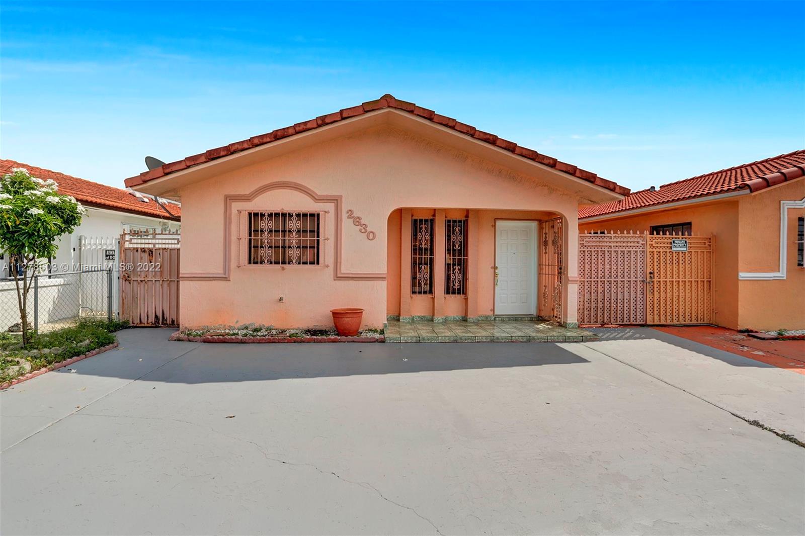 BACK ON THE MARKET. Recently appraised  at $395,000.00. This home is looking for a new owner! Built in 1988 with a watertight roof, this cozy 2/2 has spacious bedrooms and a covered terrace in the back. Property has side entrances on both sides of the house. No association, no worries! Very close to schools, shopping, and major roadways. The property is freshly painted inside, fully functional and being sold AS IS. Easy to show. **SEE BROKER'S REMARKS!**
