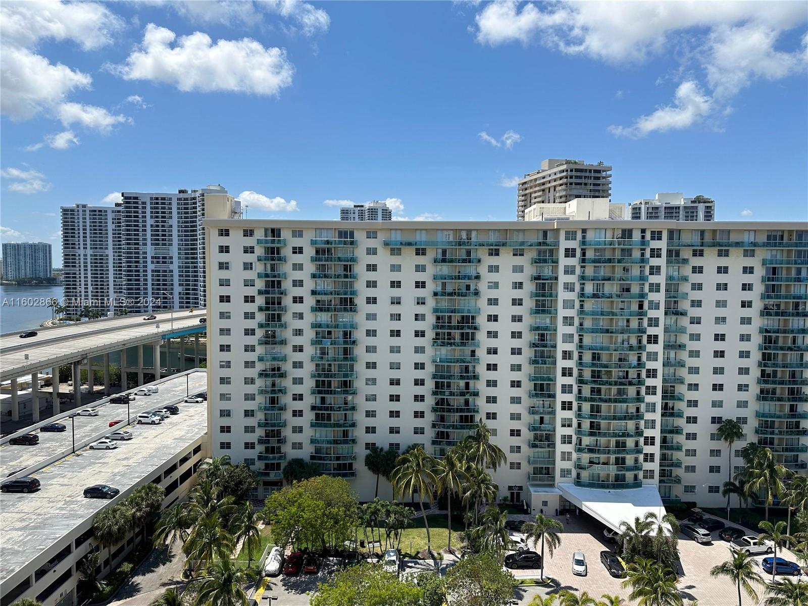 OCEANVIEW BUILDING B COND - Residential Lease