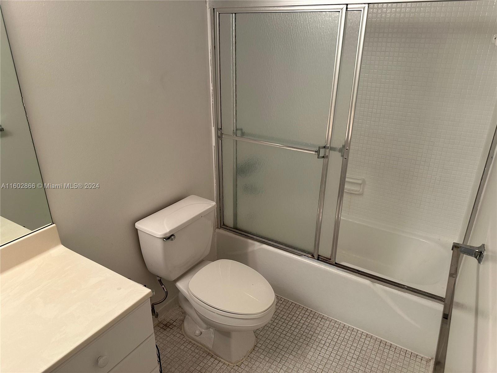 OCEANVIEW BUILDING B COND - Residential Lease