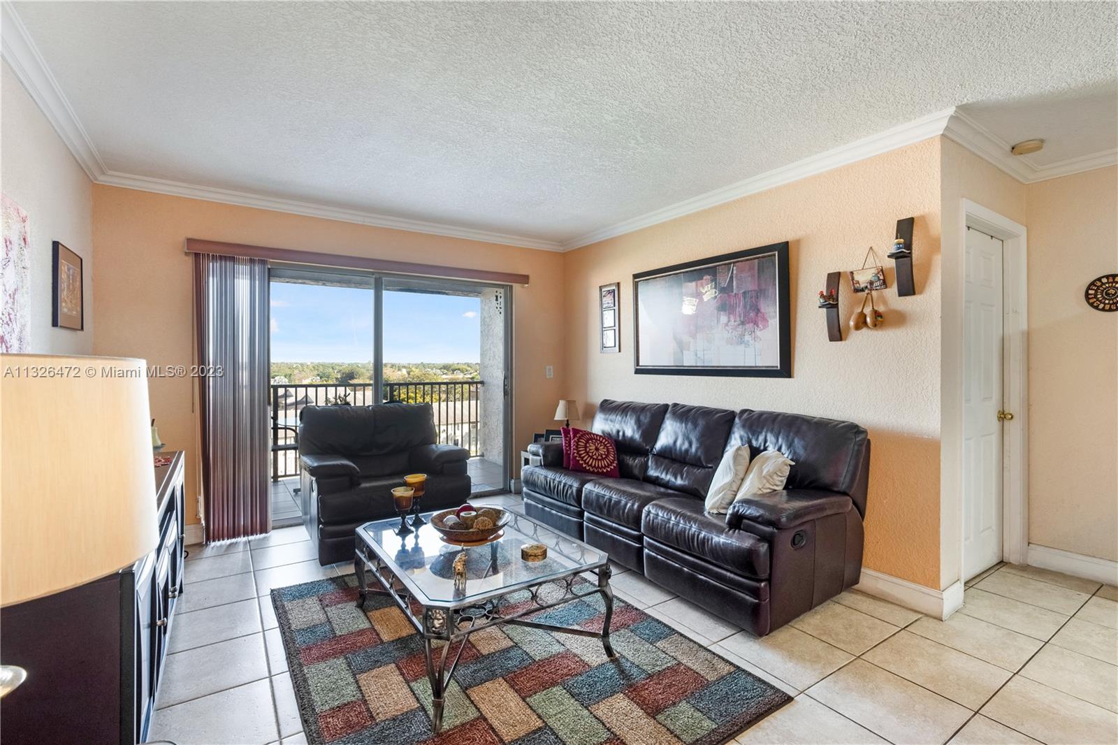 KENDALL LAKE TOWERS CONDO - Residential