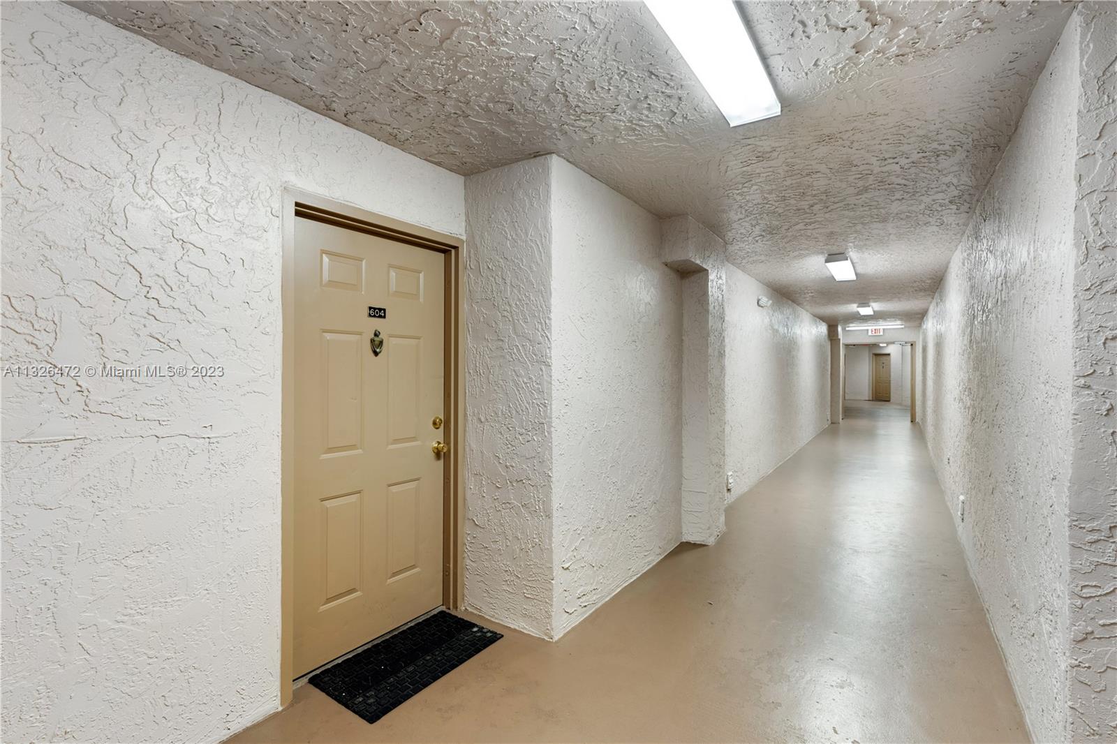 KENDALL LAKE TOWERS CONDO - Residential