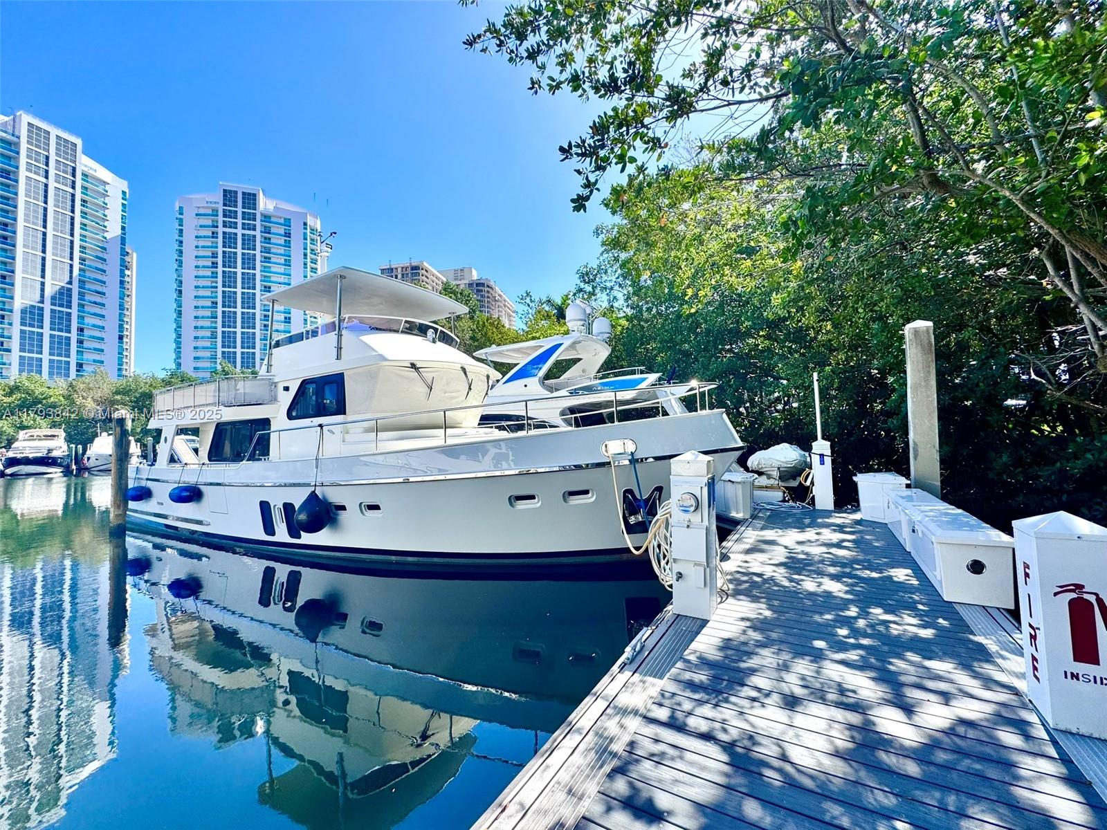 MYSTIC POINTE MARINA COND - Land