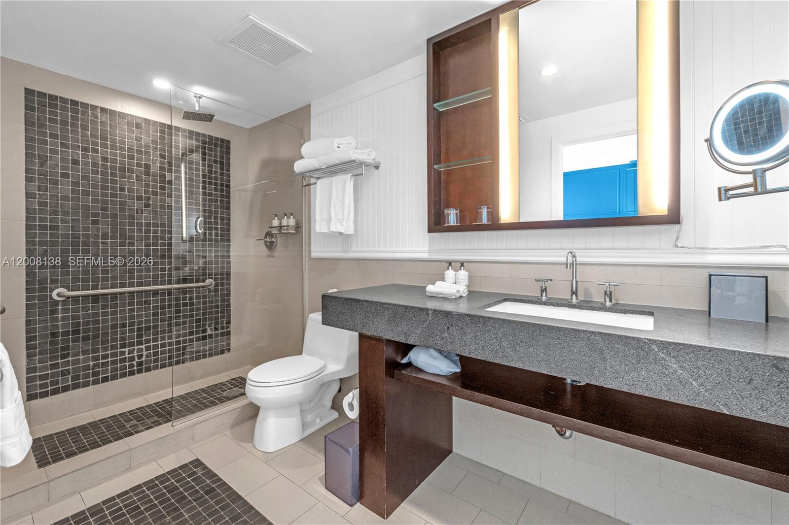 SOLE CONDO - Residential