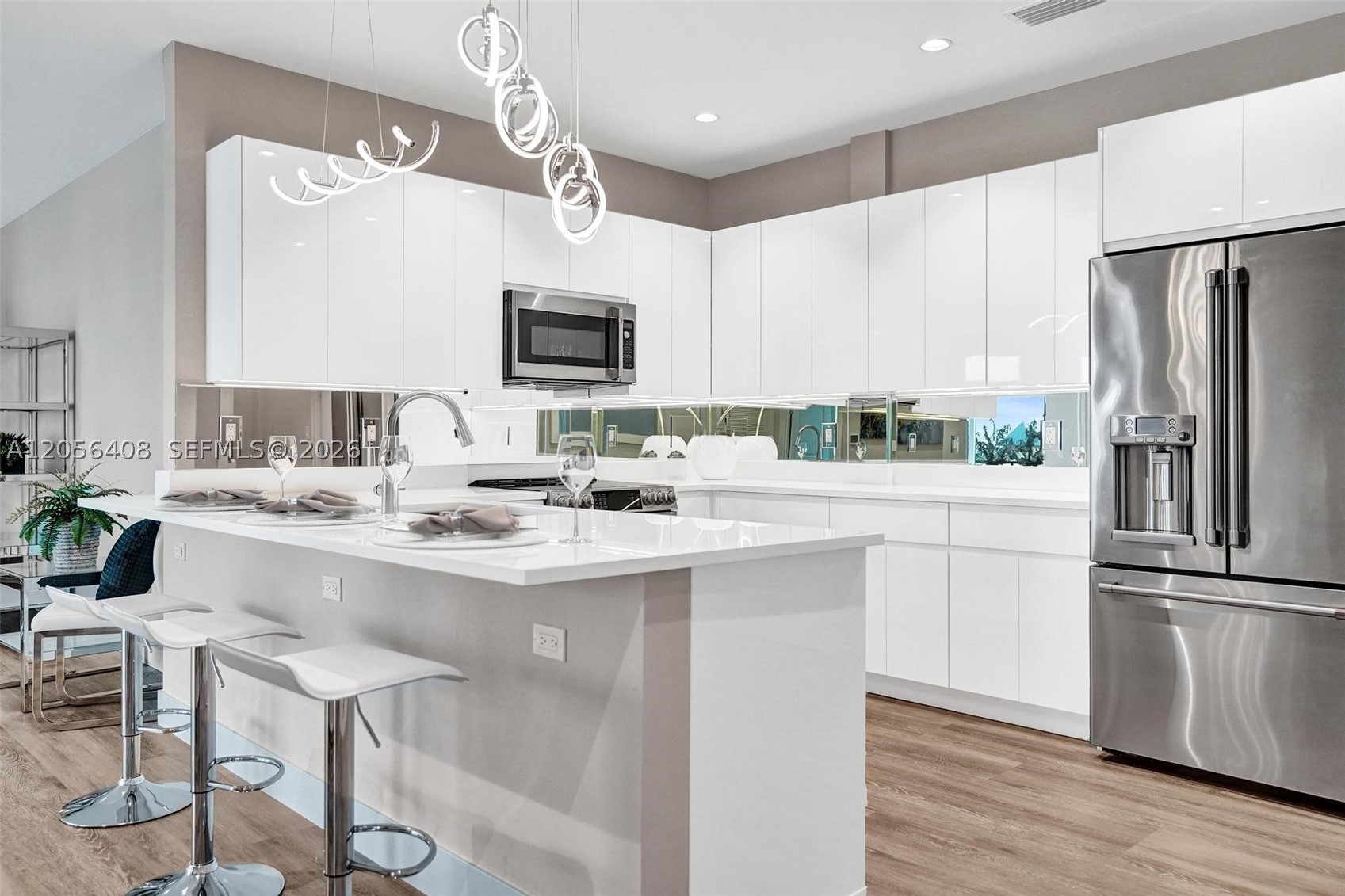 SAILFISH COVE ON THE RIVER - Residential Lease