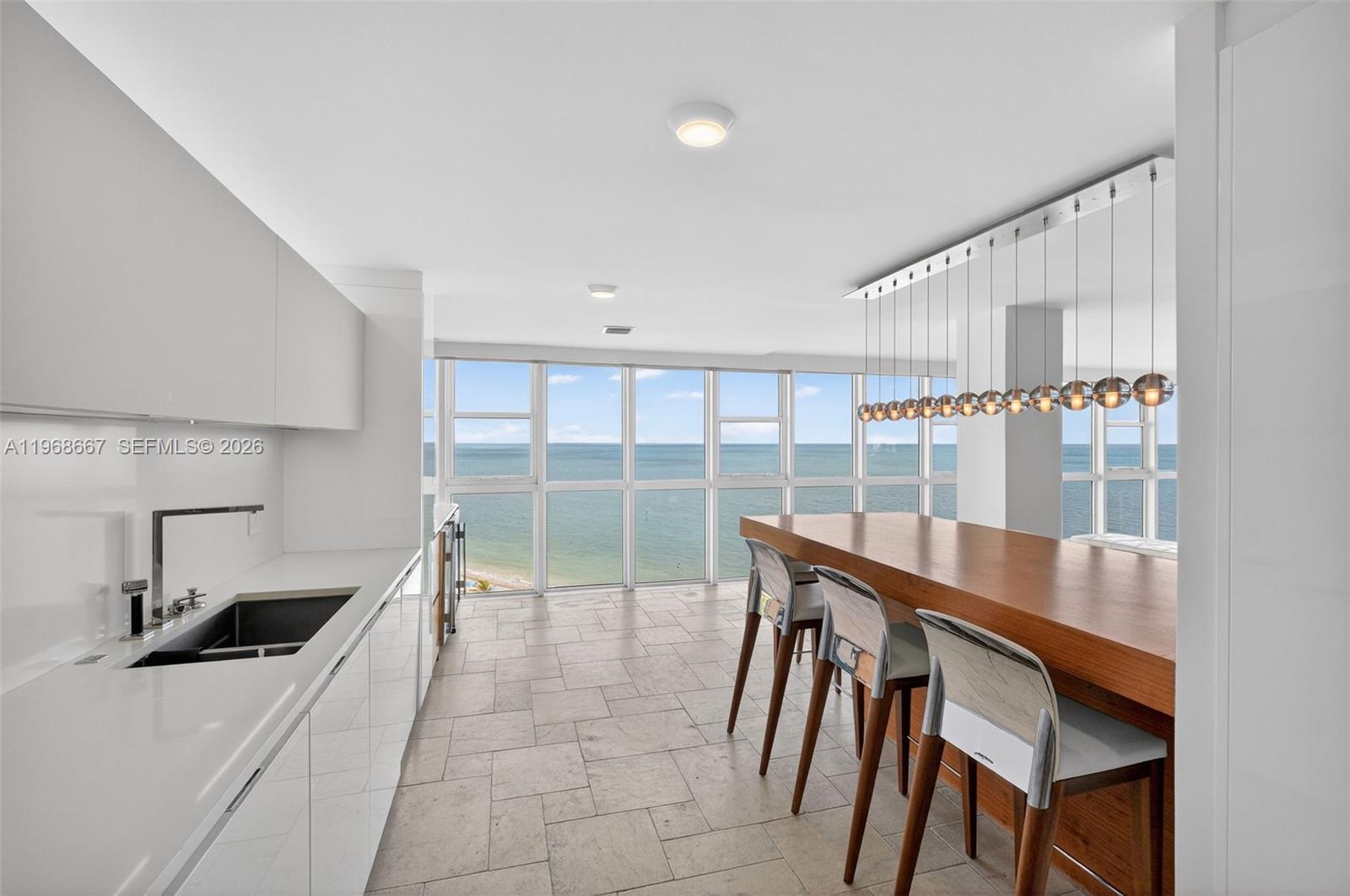 MAR-AZUL CONDO - Residential