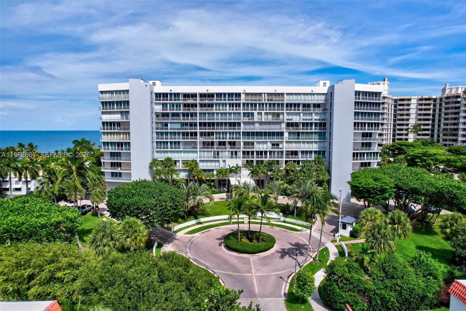 MAR-AZUL CONDO - Residential
