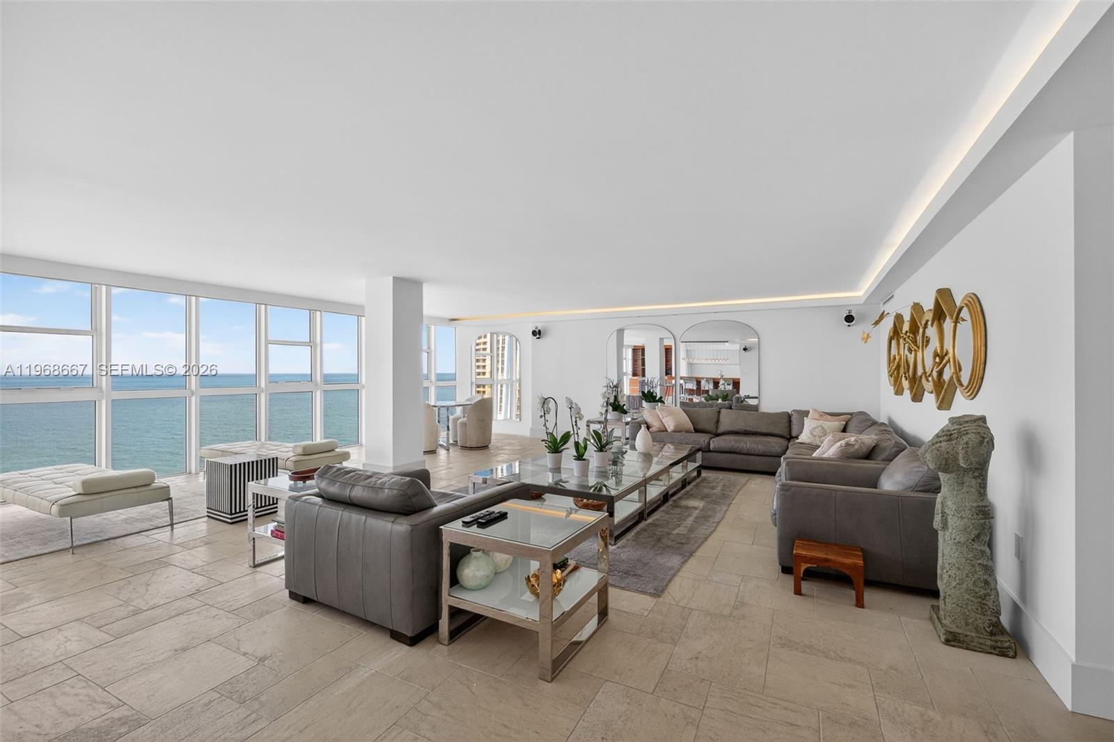 MAR-AZUL CONDO - Residential