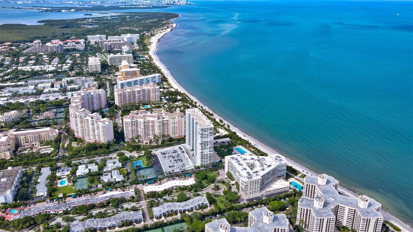 MAR-AZUL CONDO - Residential