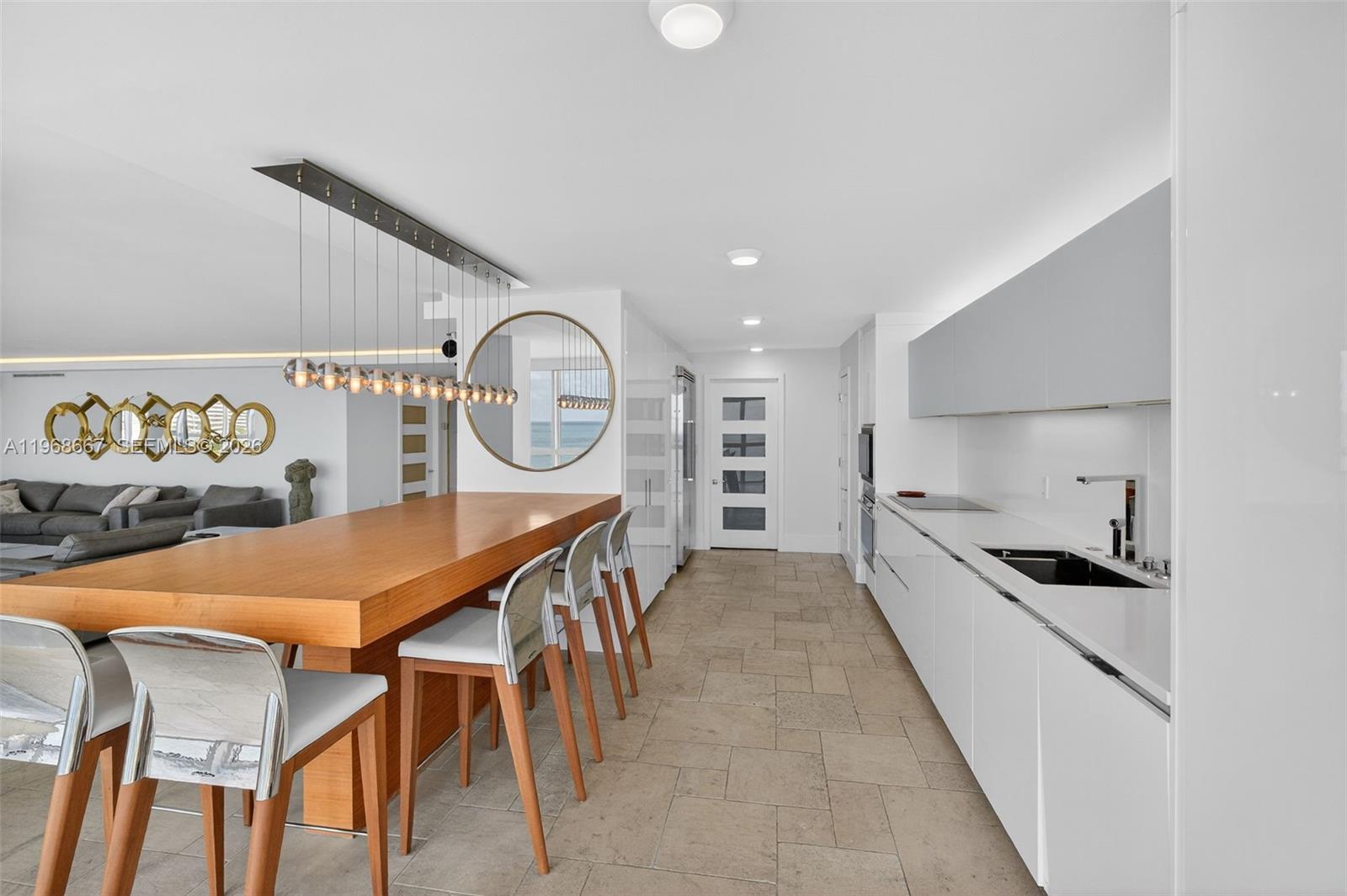 MAR-AZUL CONDO - Residential