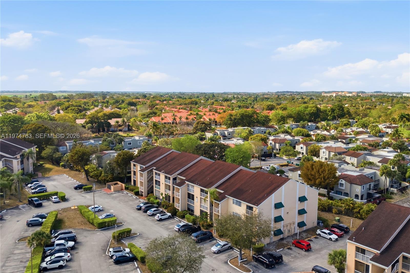 HAMMOCKS TRAILS CONDO - Residential