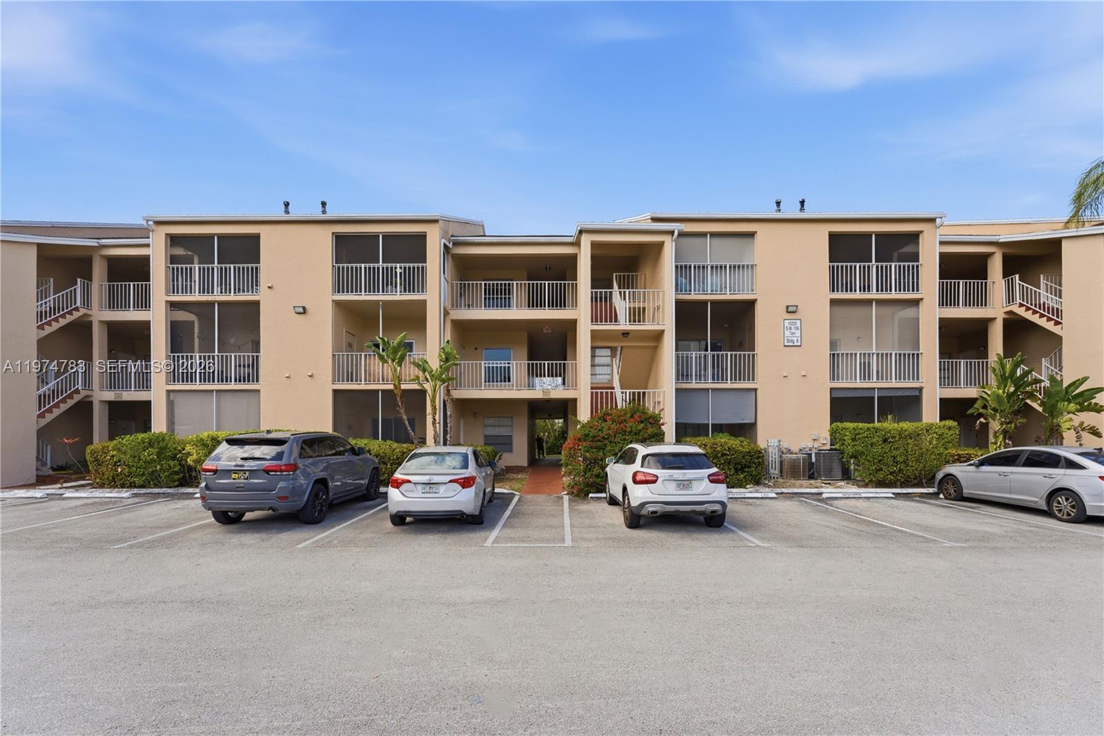 HAMMOCKS TRAILS CONDO - Residential