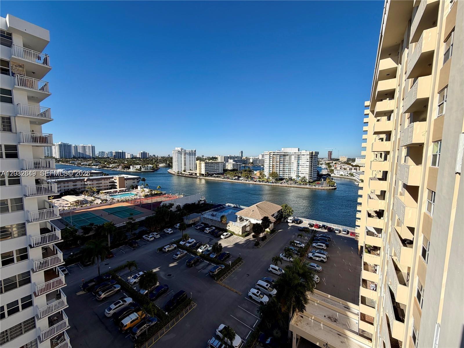 PLAZA TOWERS NORTH CONDO - Residential