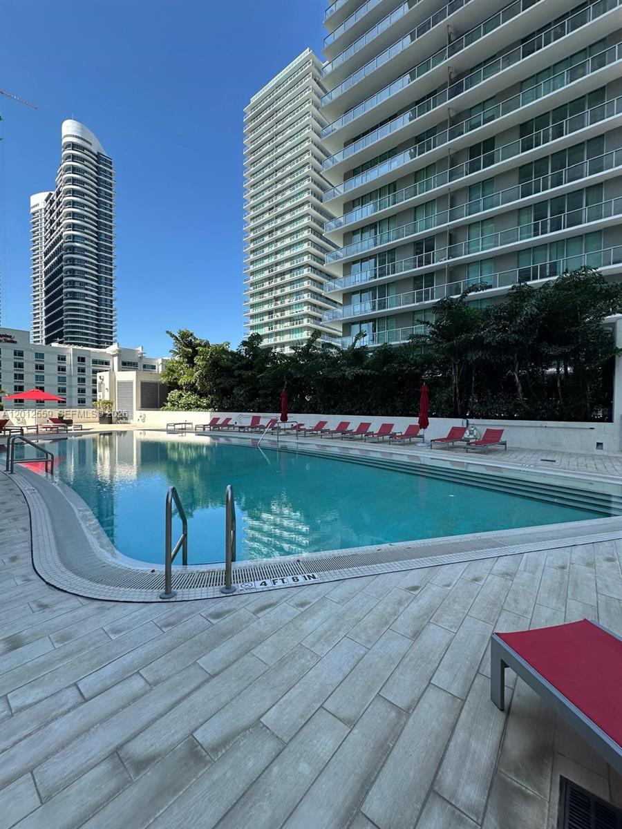 1100 MILLECENTO RESIDENCE - Residential