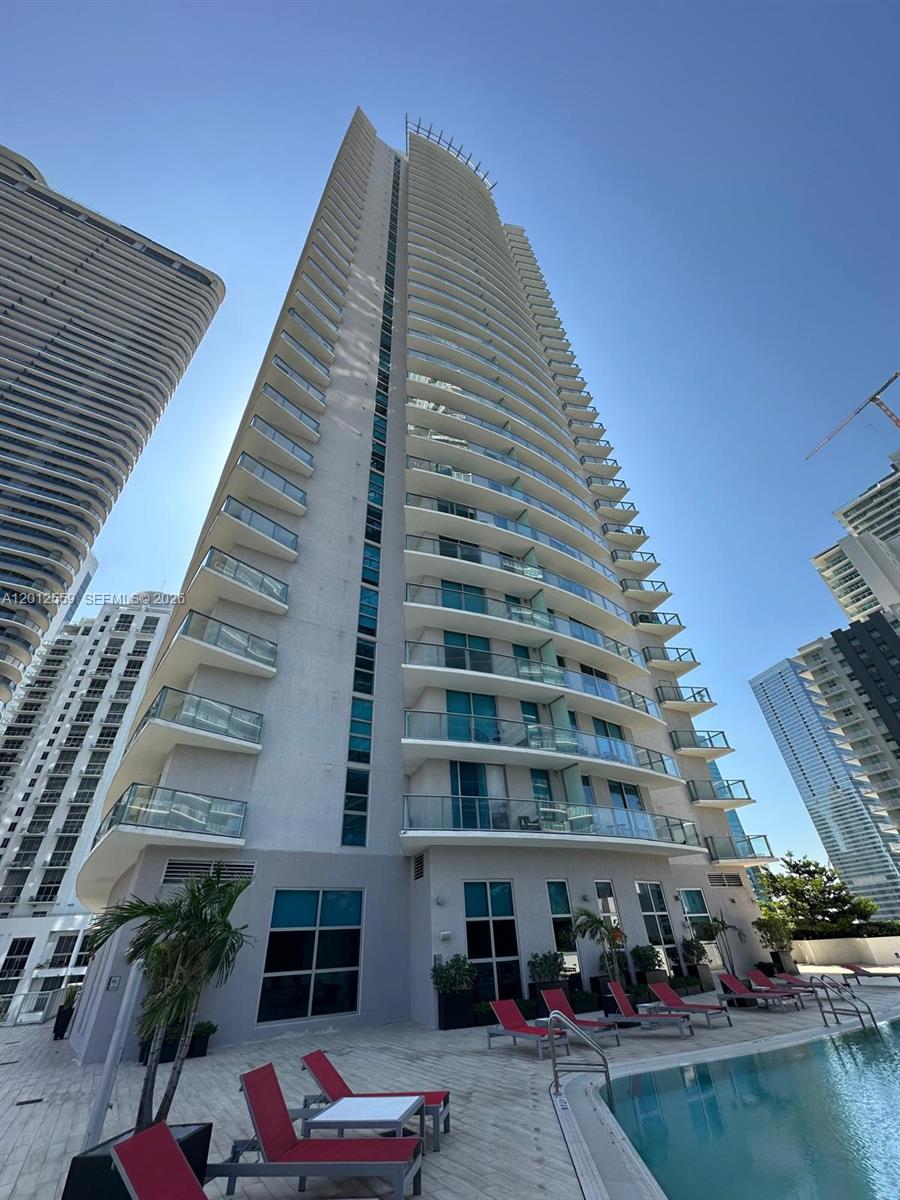 1100 MILLECENTO RESIDENCE - Residential
