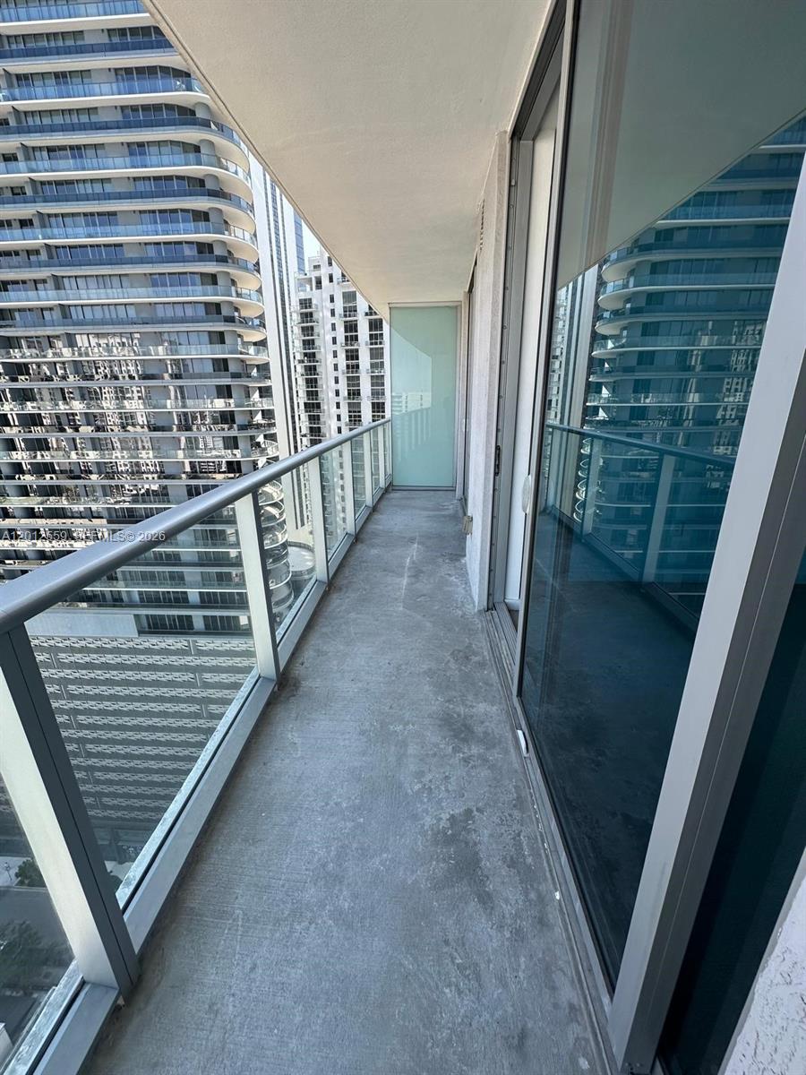 1100 MILLECENTO RESIDENCE - Residential