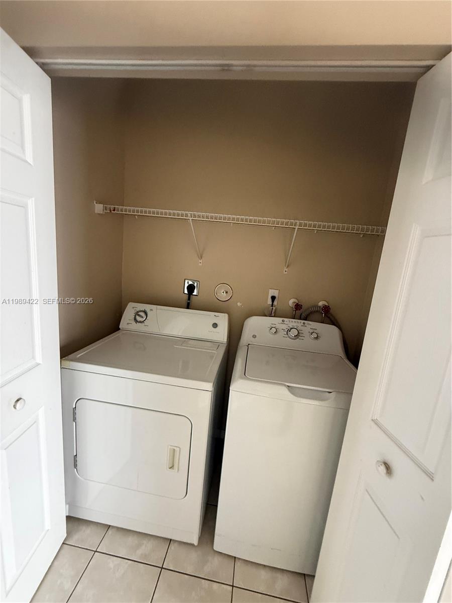 TOWNGATE CONDO TWELVE - Residential