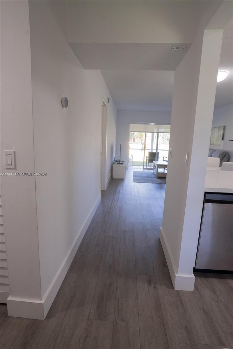Lauderdale Oaks Condo - Residential