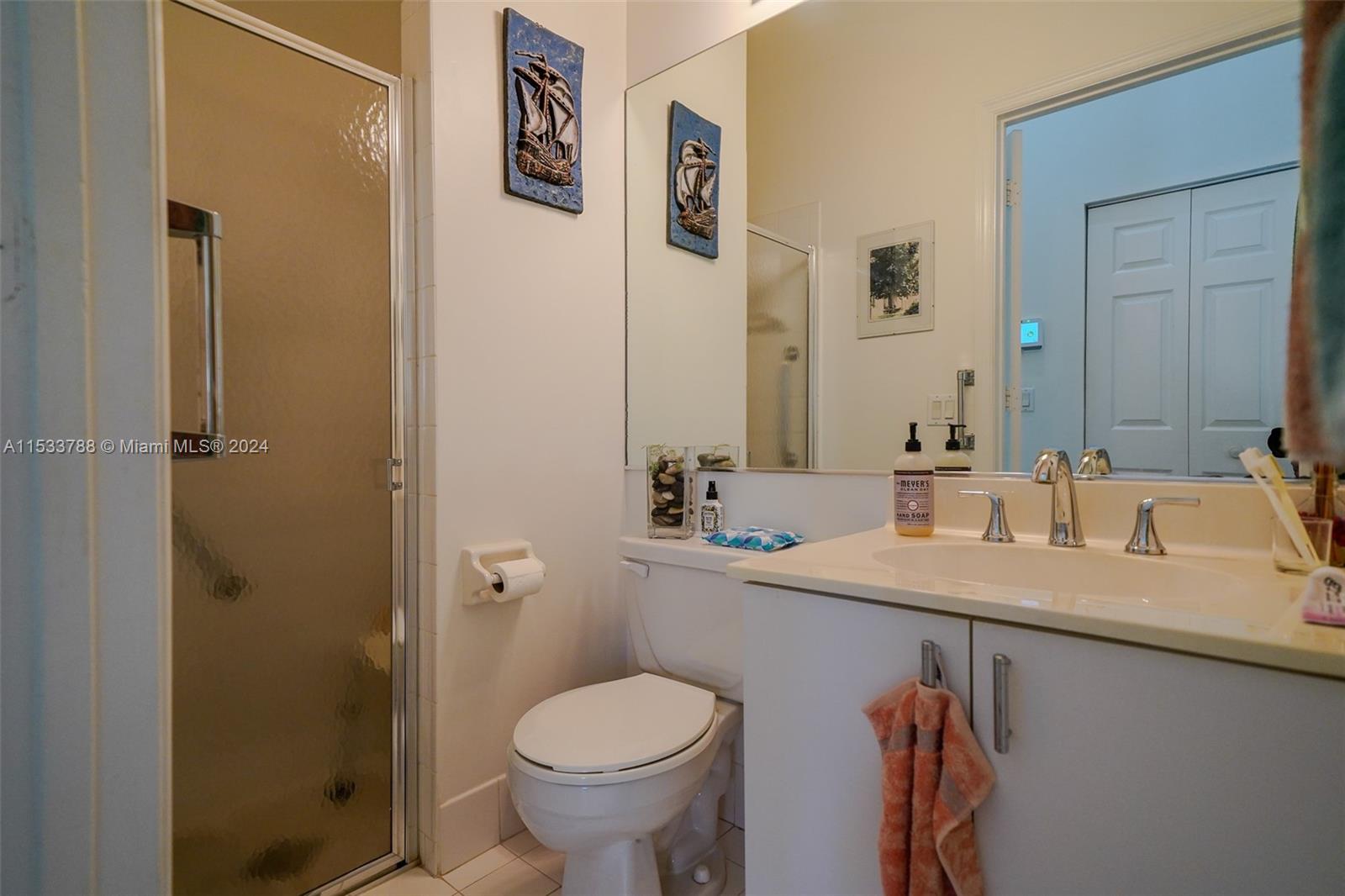 PEBBLE CREEK AT JACARANDA - Residential