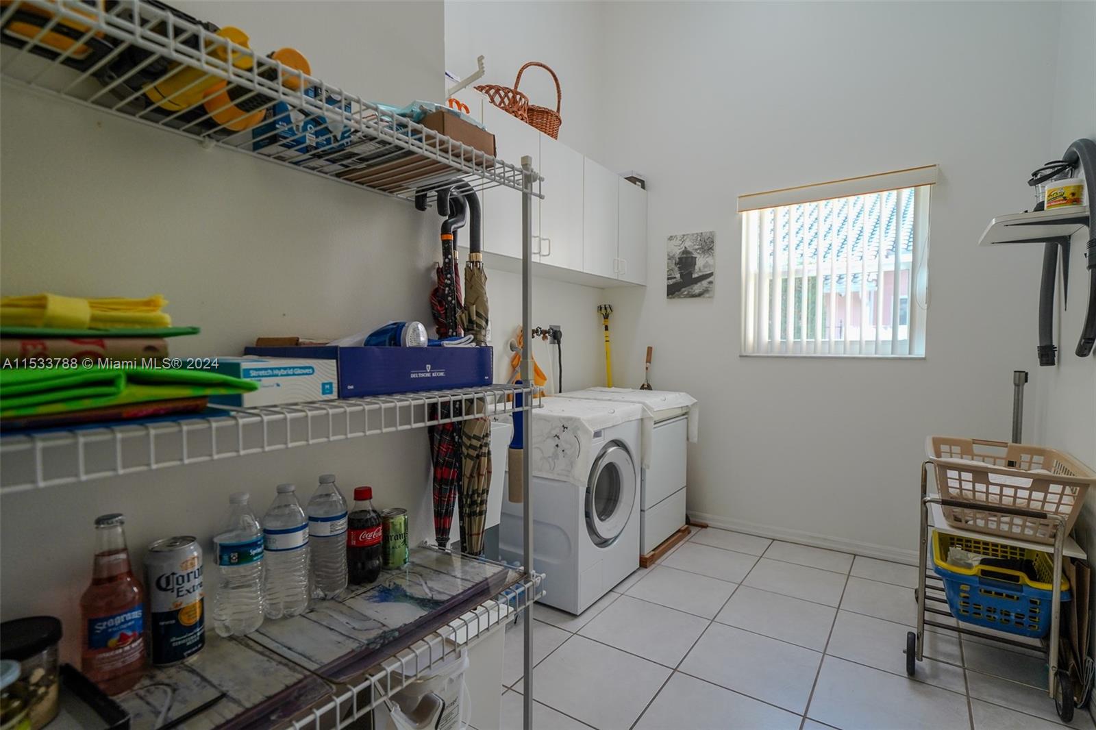 PEBBLE CREEK AT JACARANDA - Residential
