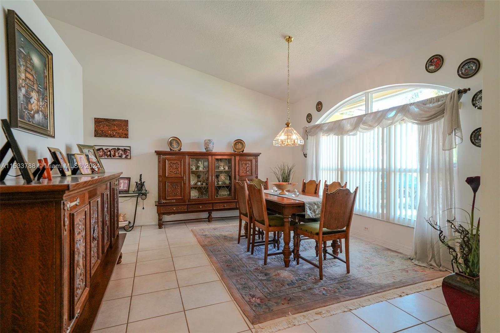 PEBBLE CREEK AT JACARANDA - Residential