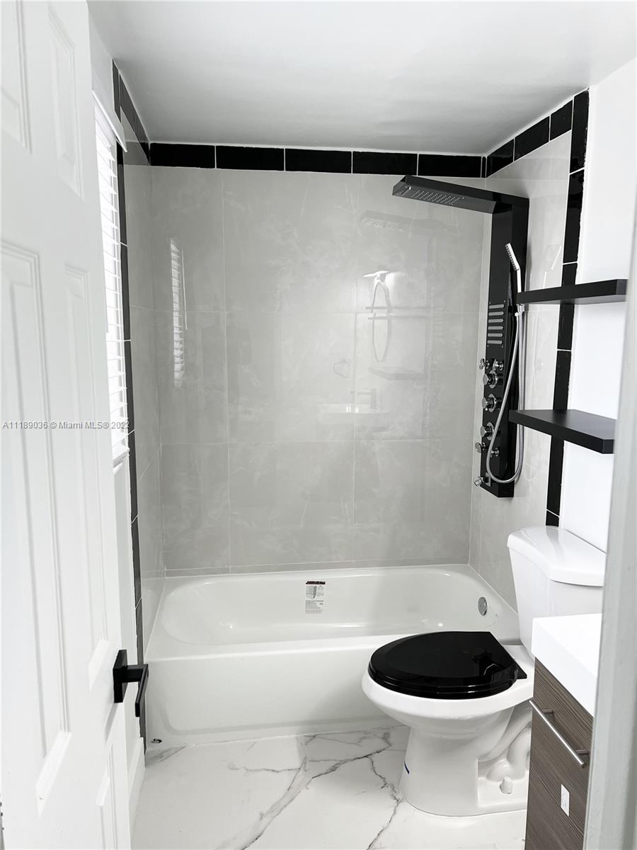 ISLE OF NORMANDY MIAMI VI - Residential Lease