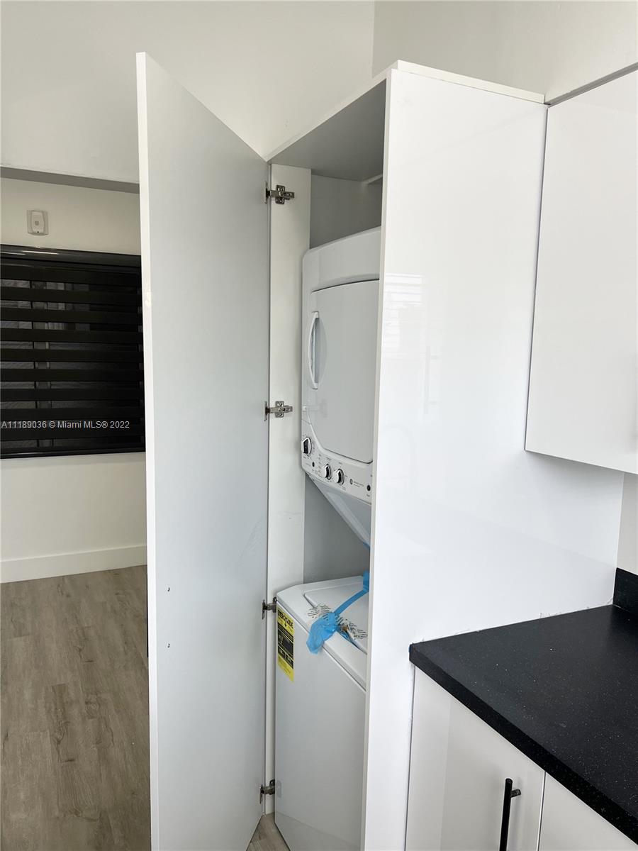 ISLE OF NORMANDY MIAMI VI - Residential Lease