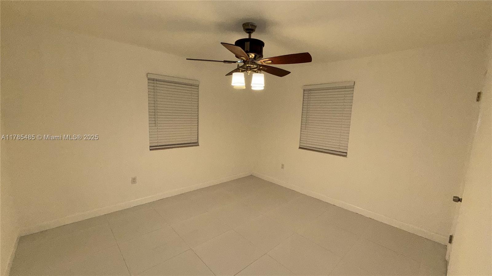 HOLLYWOOD SOUTH SIDE ADD - Residential Lease