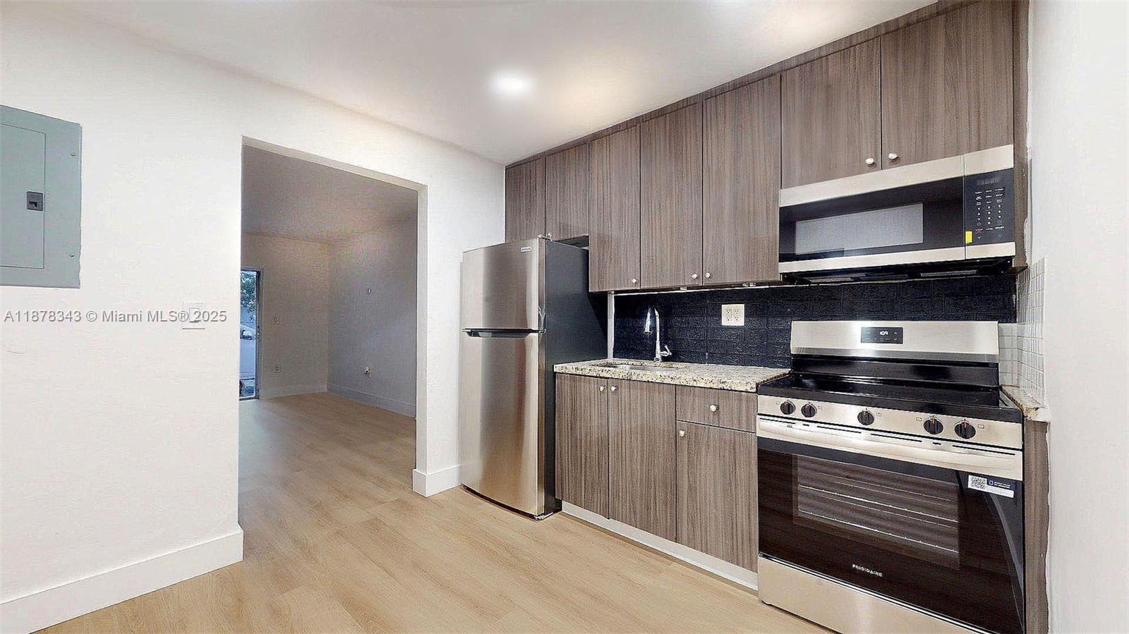 CITY OF MIAMI SOUTH - Residential Lease