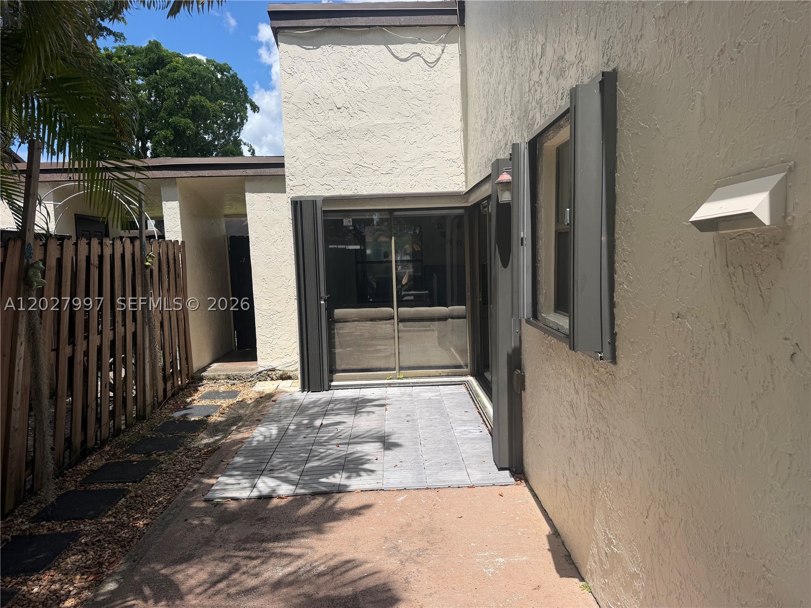 WOODGATE - Residential Lease