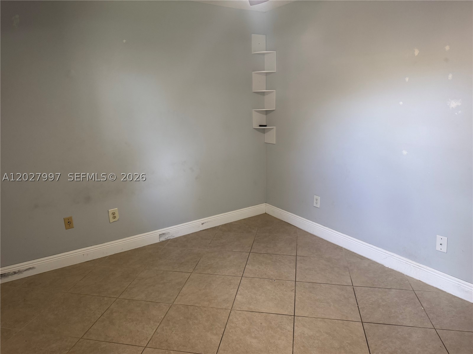WOODGATE - Residential Lease