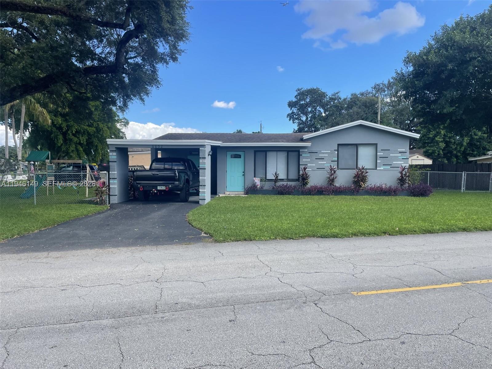 PEMBROKE PINES NO 2 - Residential