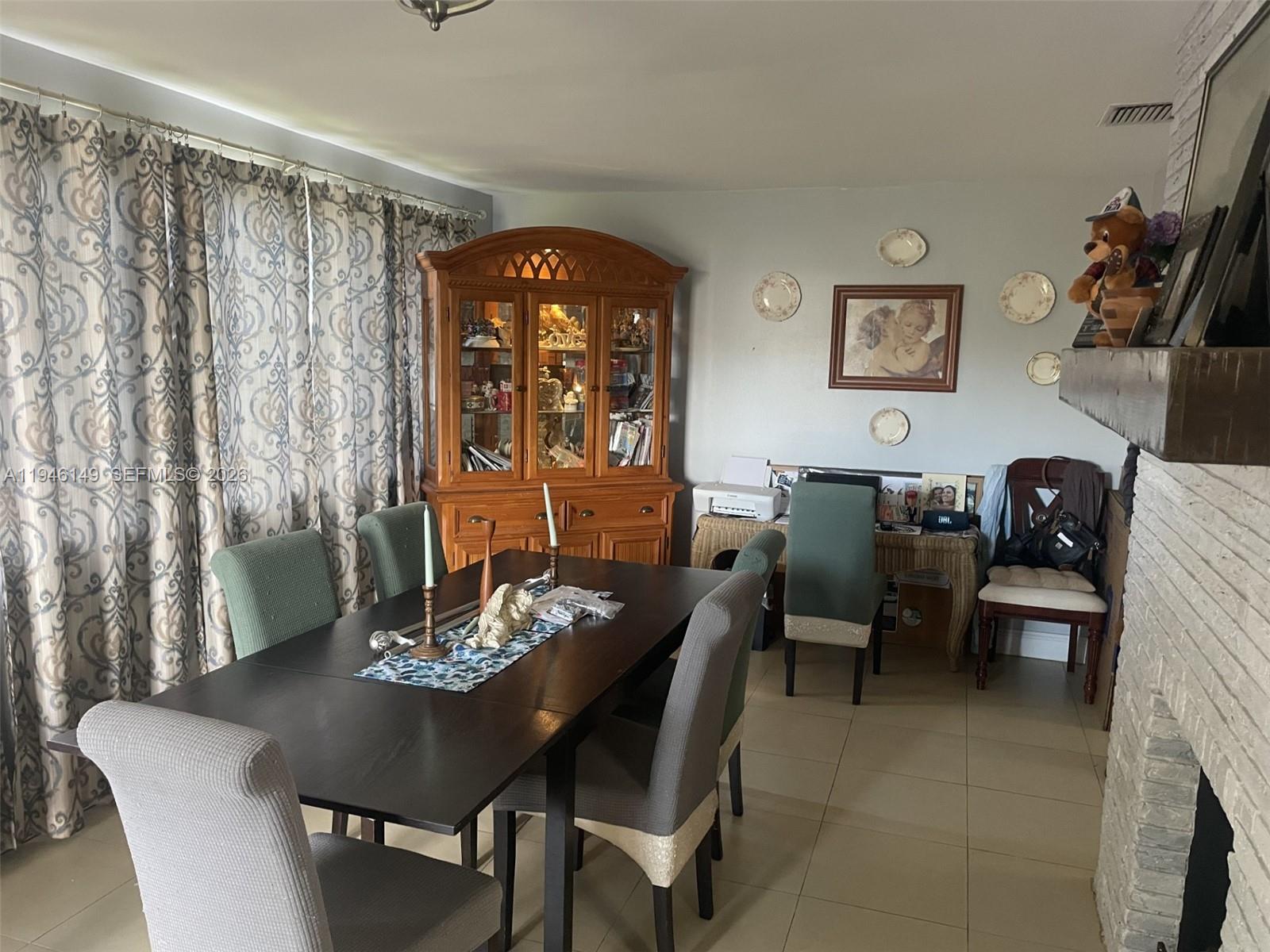 PEMBROKE PINES NO 2 - Residential