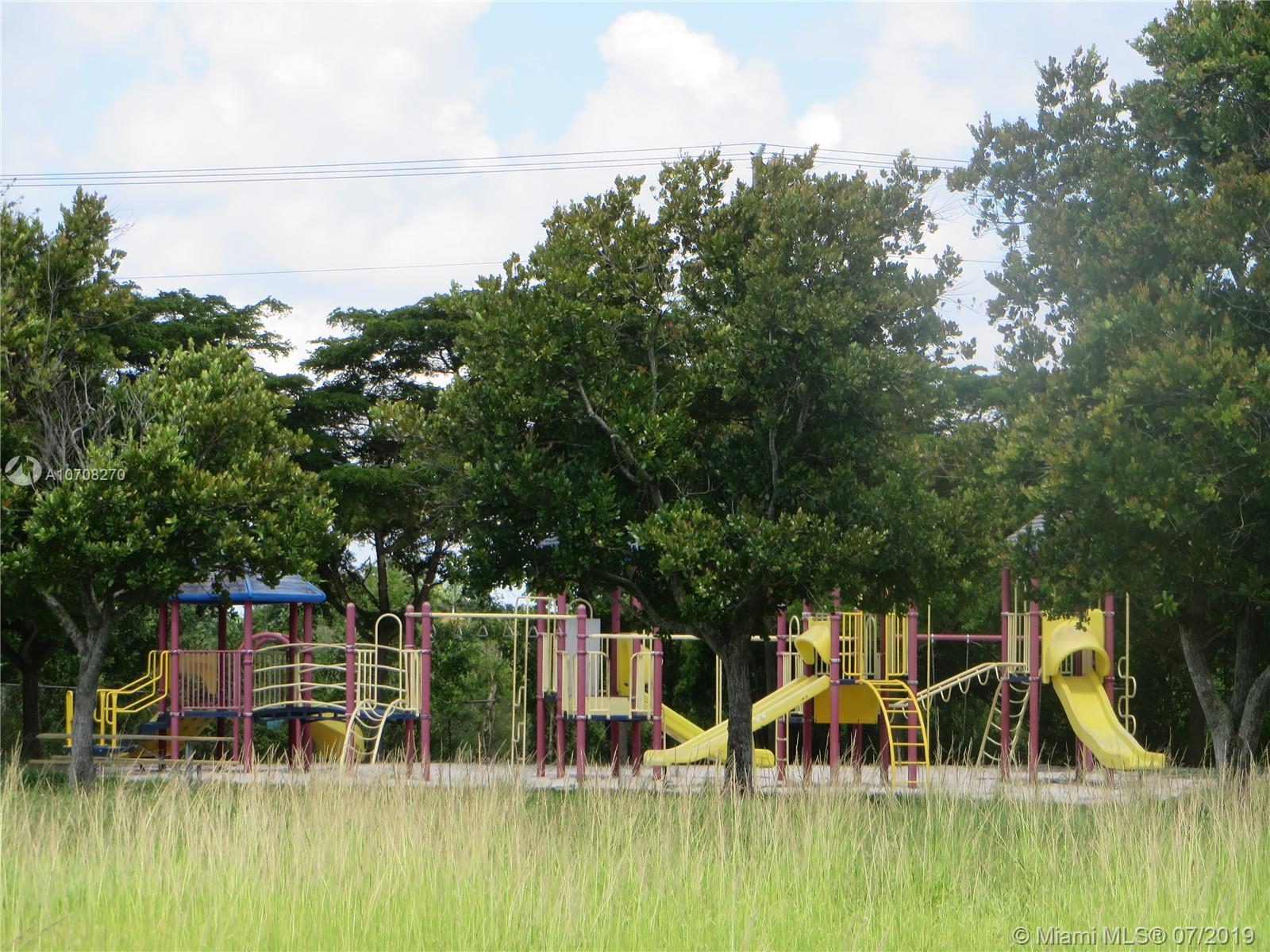 The Redland - Land