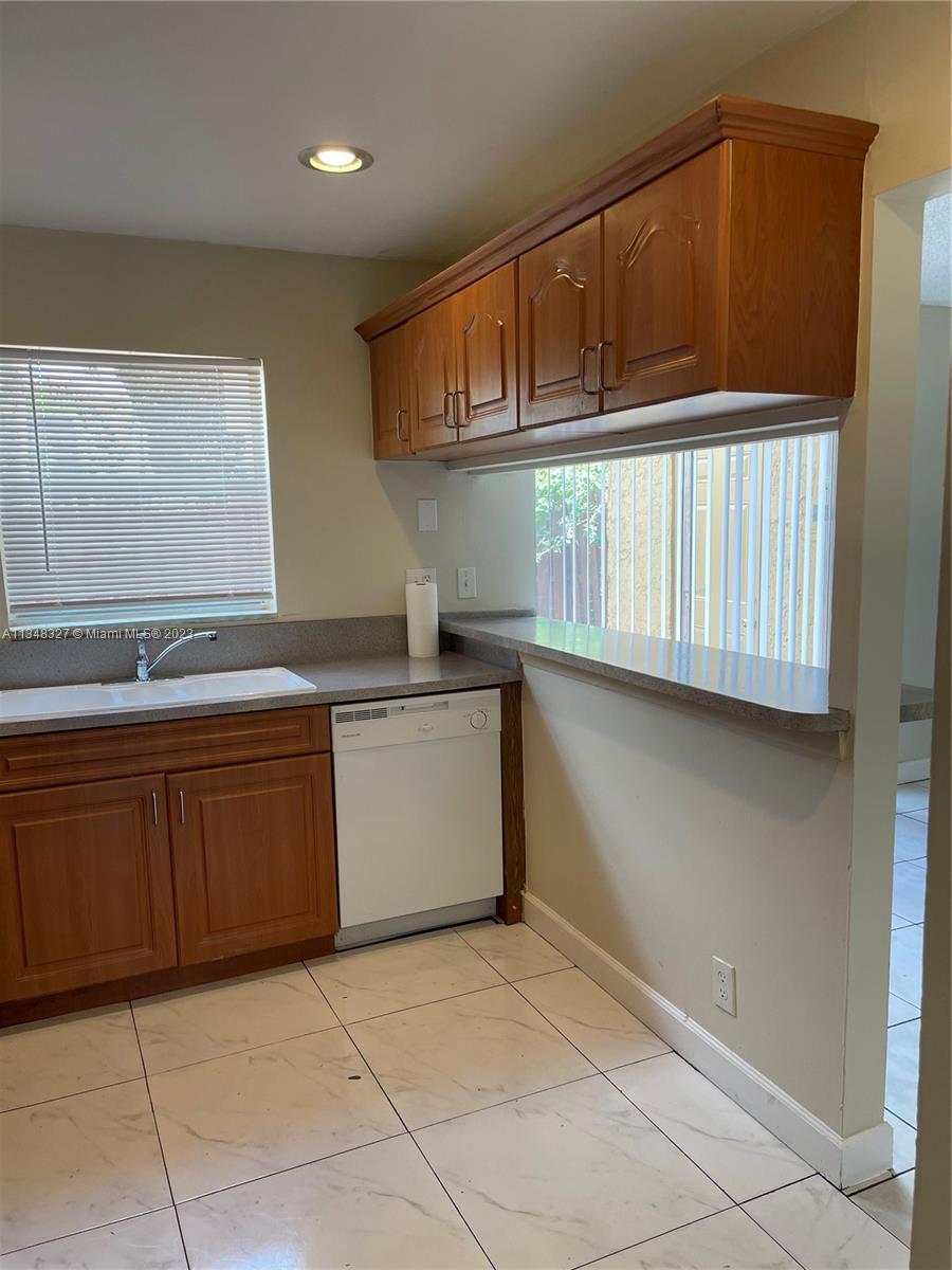 BLUEBERRY HILL II CONDO - Residential