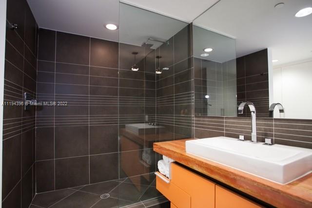ARTEPARK NORTH CONDO - Residential Lease