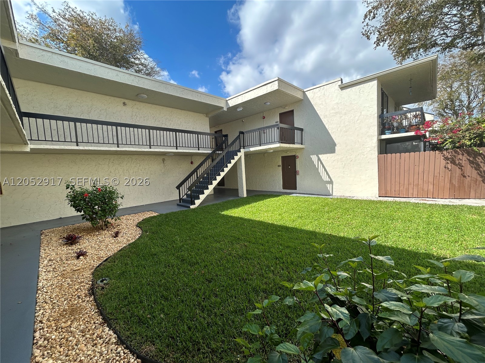 CAPTIVA LAKES VILLAS COND - Residential Lease