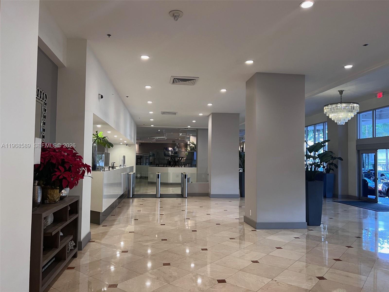 THE DECOPLAGE CONDO - Residential