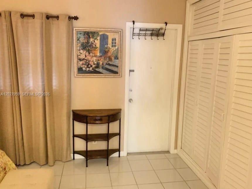 MIDDLE RIVER VILLAS CONDO - Residential Lease