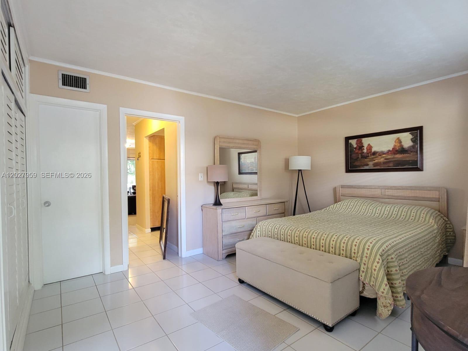 MIDDLE RIVER VILLAS CONDO - Residential Lease