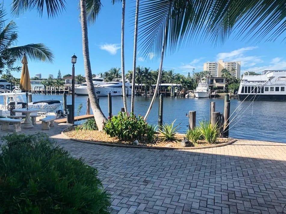 MIDDLE RIVER VILLAS CONDO - Residential Lease
